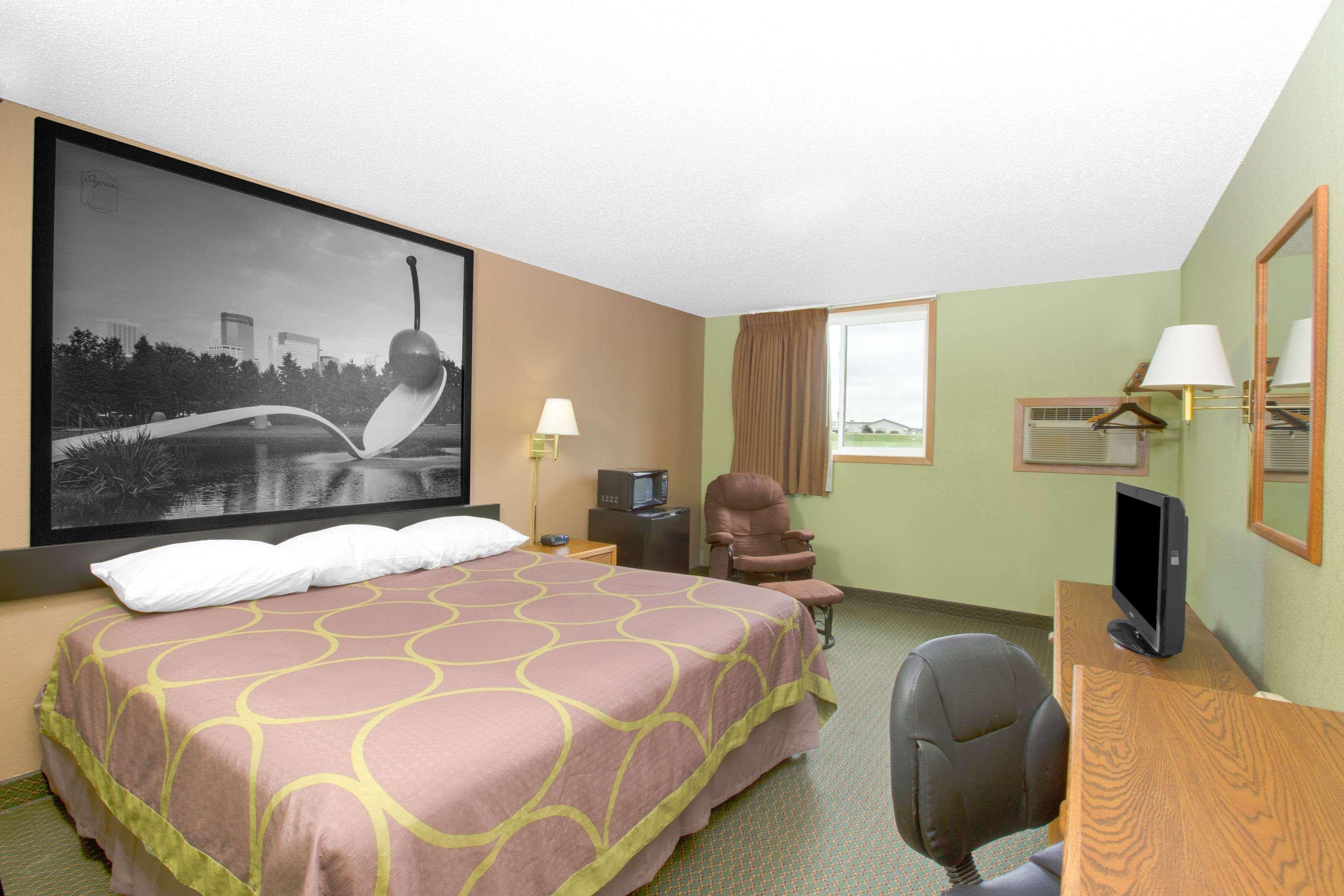 Super 8 By Wyndham Worthington Minnesota Exterior photo