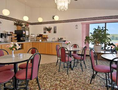 Super 8 By Wyndham Worthington Minnesota Restaurant photo